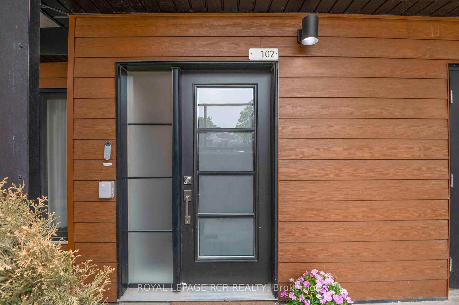 17 Centre Street • #102 • Orangeville, ON photo 10