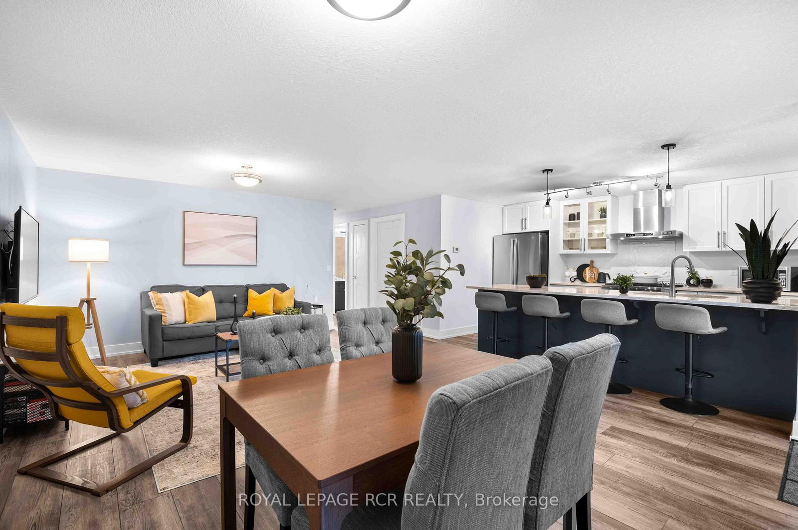 17 Centre Street • #102 • Orangeville, ON photo 16