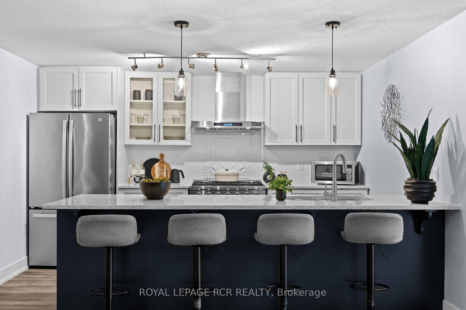 17 Centre Street • #102 • Orangeville, ON photo 22