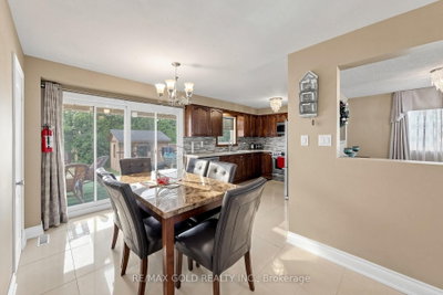 76 Charters Brampton,ON L6V 2S5 — Photo 15