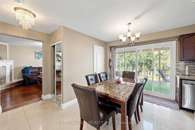 76 Charters Brampton,ON L6V 2S5 — Photo 16