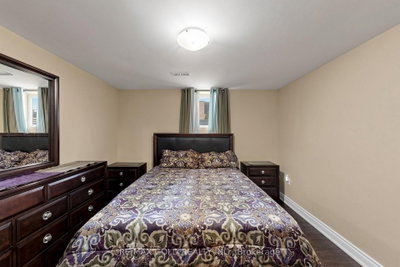76 Charters Brampton,ON L6V 2S5 — Photo 42