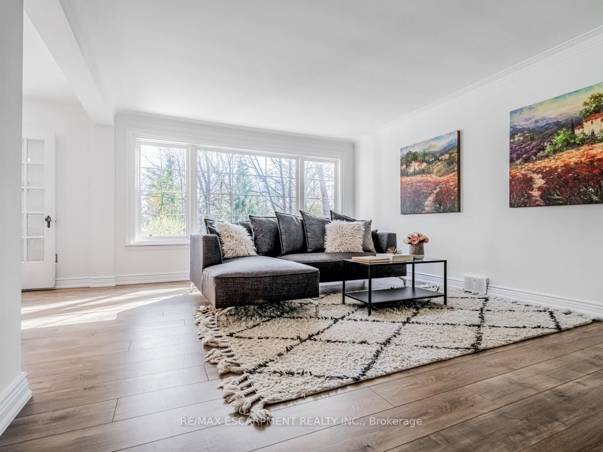 804 Shadeland Avenue • Burlington, ON photo 17