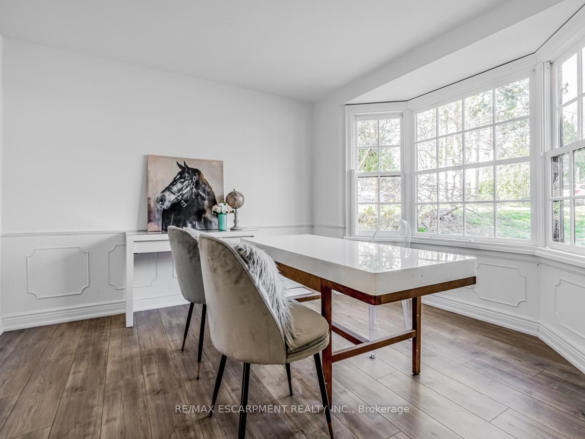 804 Shadeland Avenue • Burlington, ON photo 19