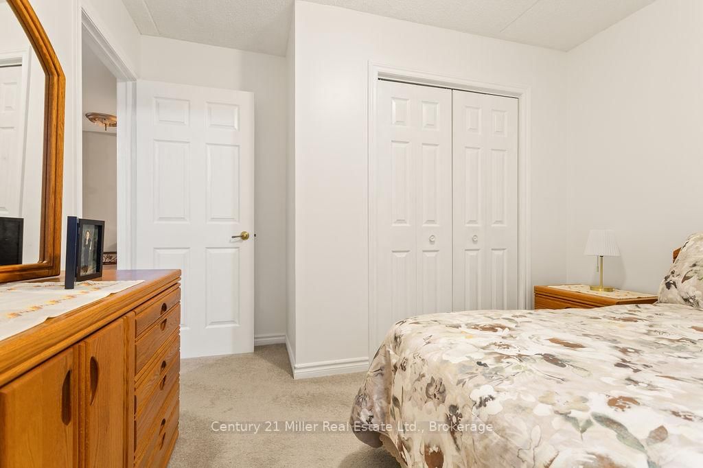 1450 Bishops Gate • #111 • Oakville, ON photo 6