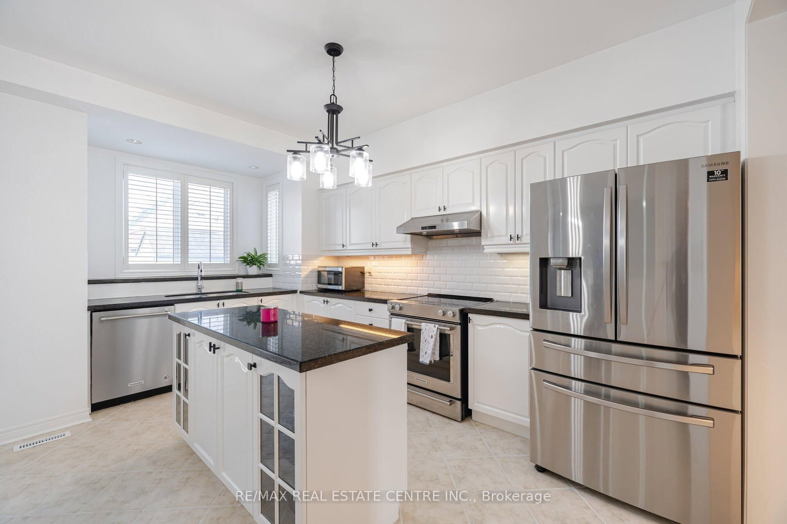 7 Prince Edward Boulevard • Brampton, ON photo 10
