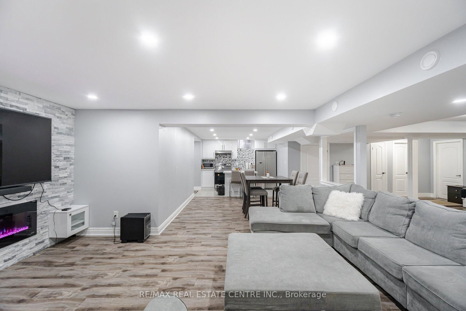 7 Prince Edward Boulevard • Brampton, ON photo 31