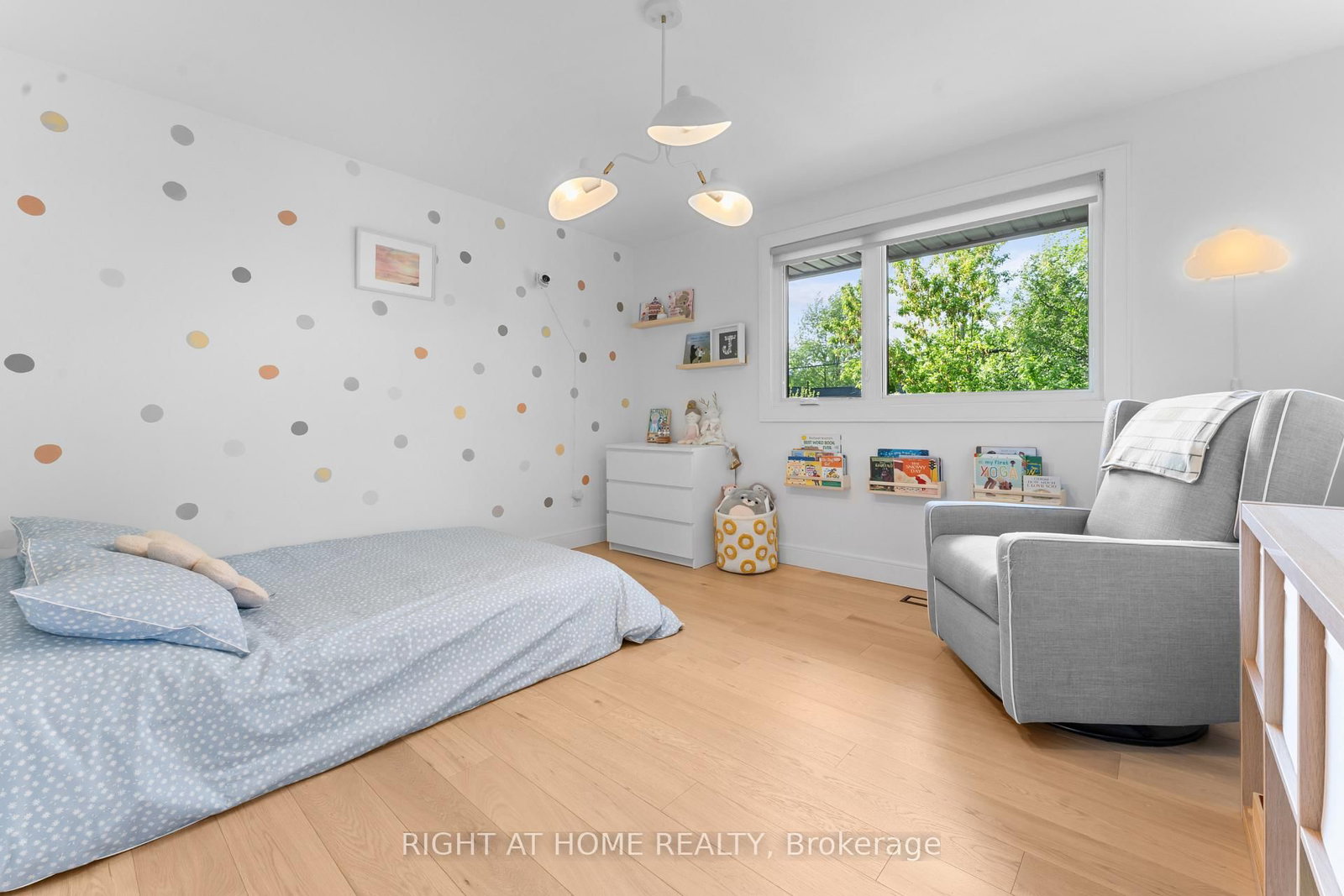 10 Wingrove Hill • Toronto, ON photo 34