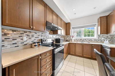 34 Aspen Hills Brampton,ON L6Y 6E4 — Photo 13
