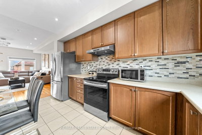 34 Aspen Hills Brampton,ON L6Y 6E4 — Photo 14