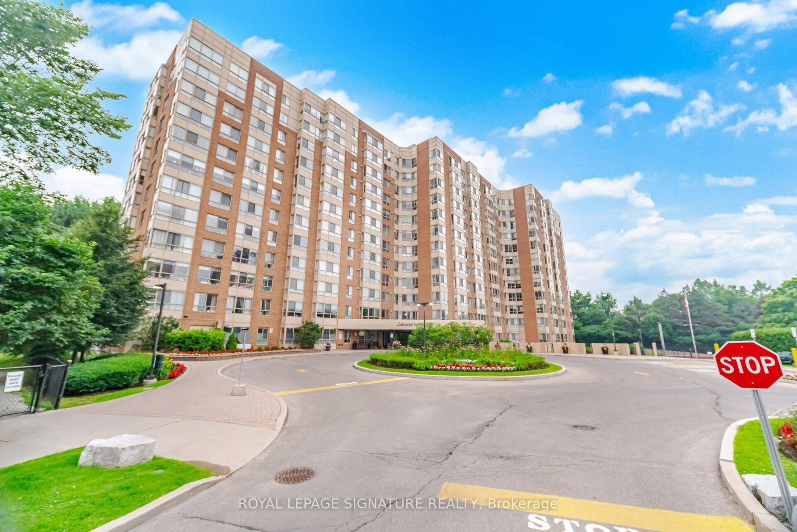 1485 Lakeshore Road E • #411 • Mississauga, ON photo 1
