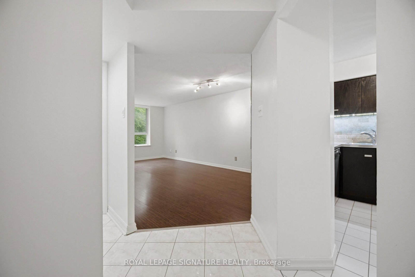 1485 Lakeshore Road E • #411 • Mississauga, ON photo 10