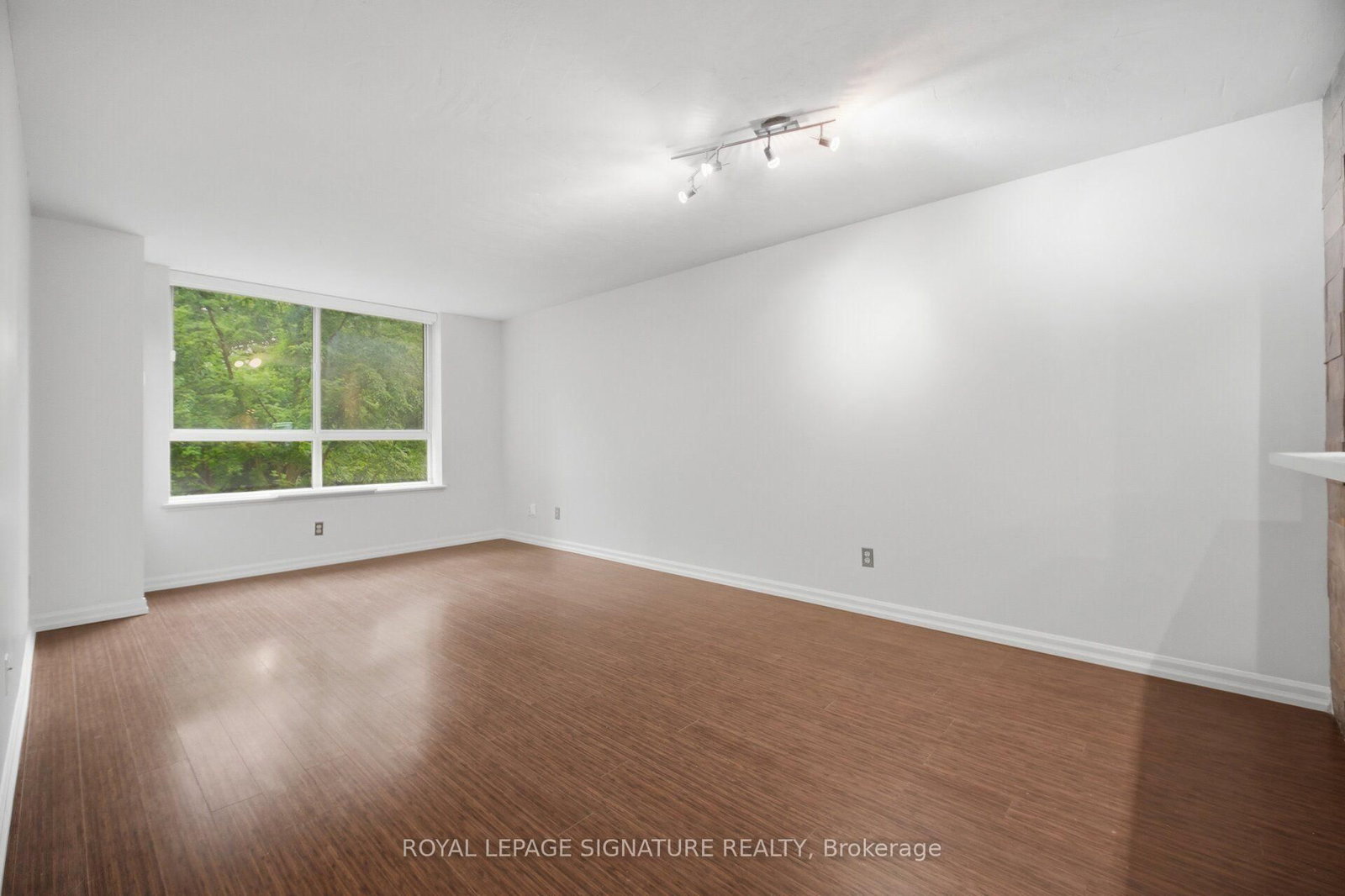 1485 Lakeshore Road E • #411 • Mississauga, ON photo 19