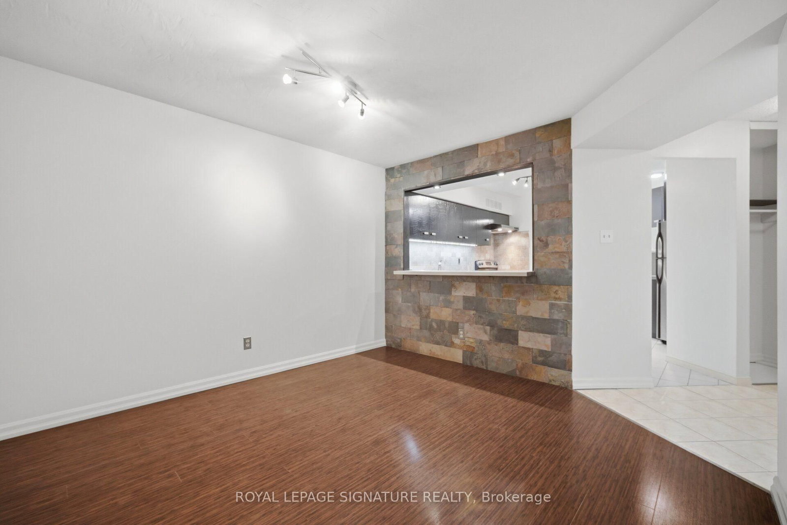 1485 Lakeshore Road E • #411 • Mississauga, ON photo 21