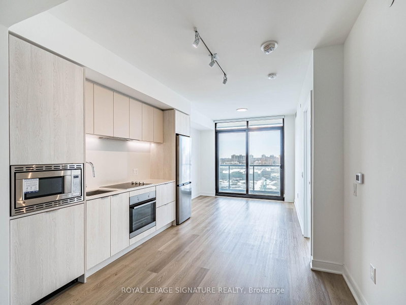 86 Dundas Mississauga,ON L5A 1W4 — Photo 8