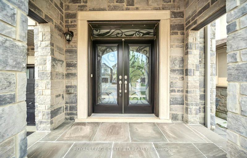18 Vineyard Drive