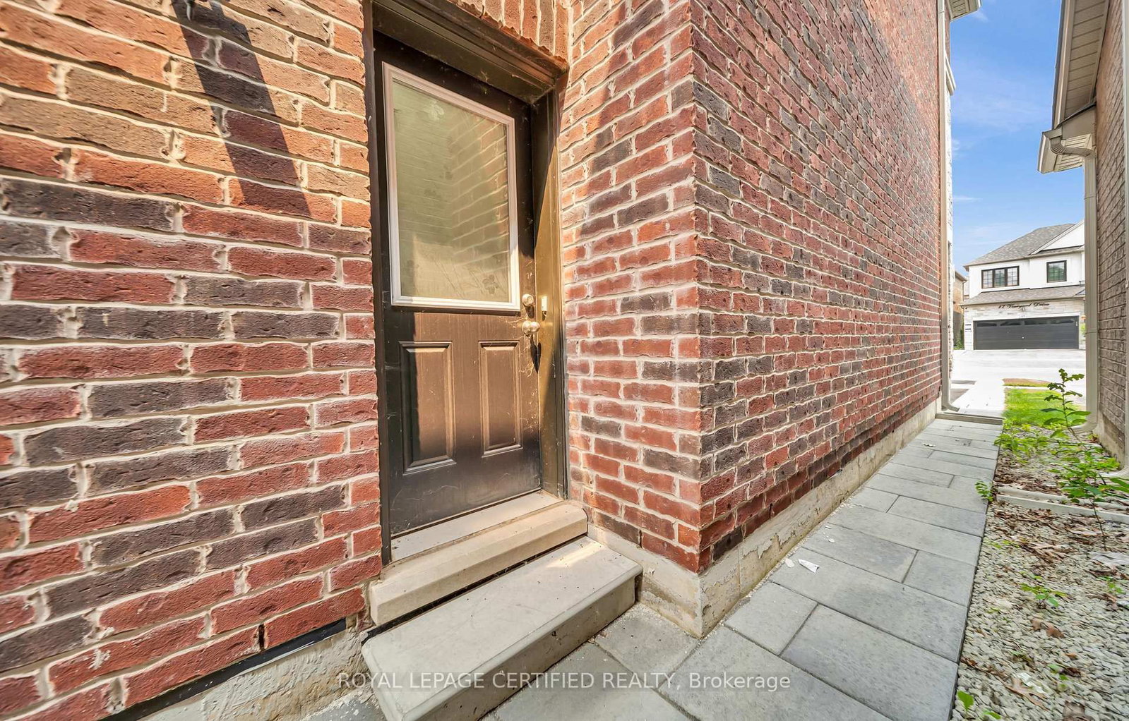 18 Vineyard Drive • Brampton, ON photo 36