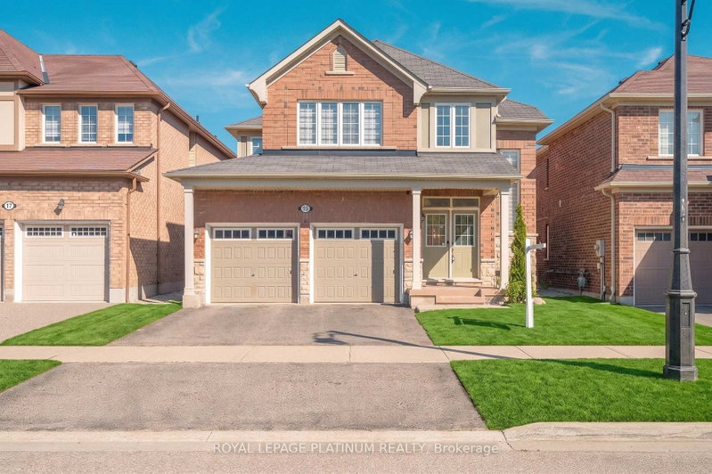 15 Aylesbury Drive