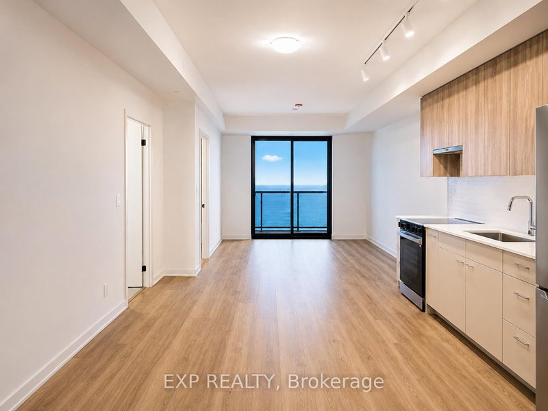 home for lease on 1405-2075 Lakeshore Road S