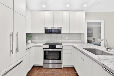 2511 W Lakeshore Road • #407 • Oakville, ON photo 8
