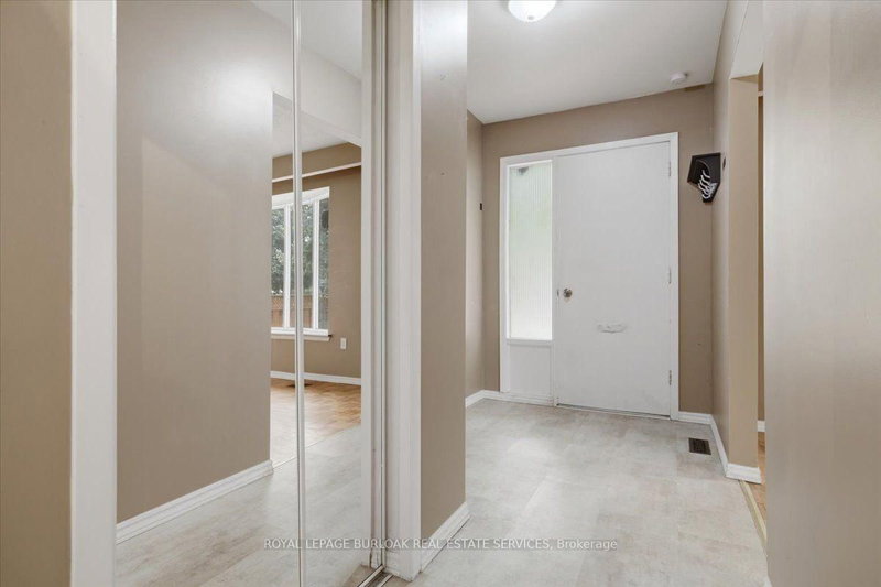 1262 Aldridge Crescent
