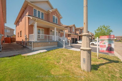 12 Mountain Gorge Road • Brampton, ON photo 3
