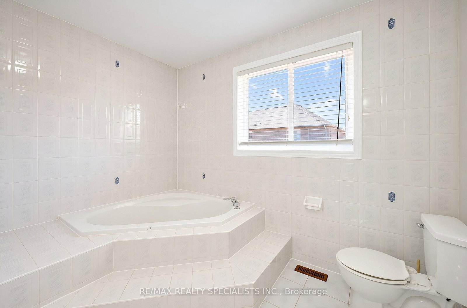 12 Mountain Gorge Road • Brampton, ON photo 33