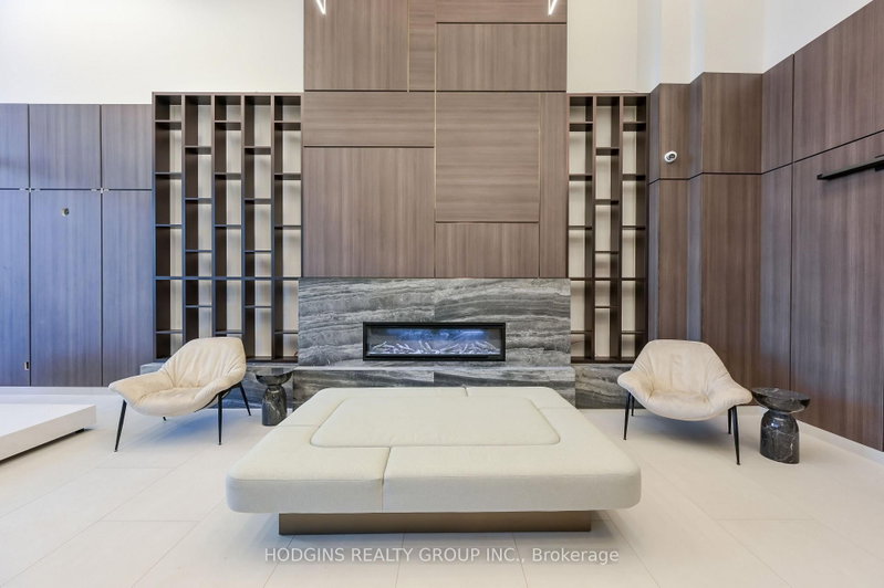 1102 - 1035 Southdown Road