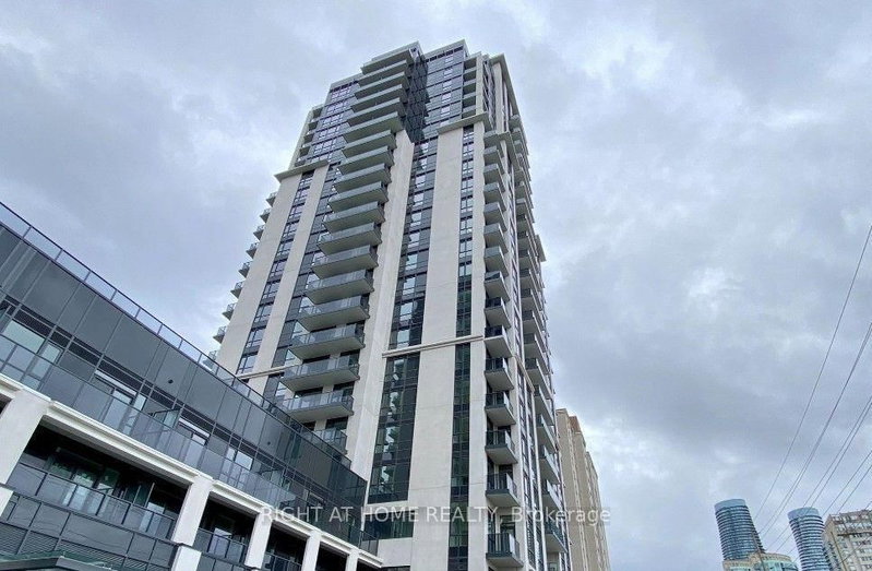 202 Burnhamthorpe Rd E #1607, Mississauga, Ontario