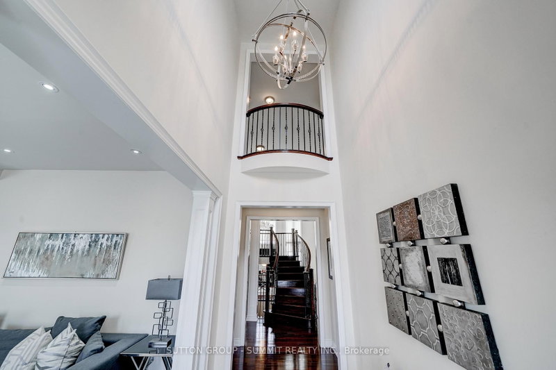 6 Flanders Road