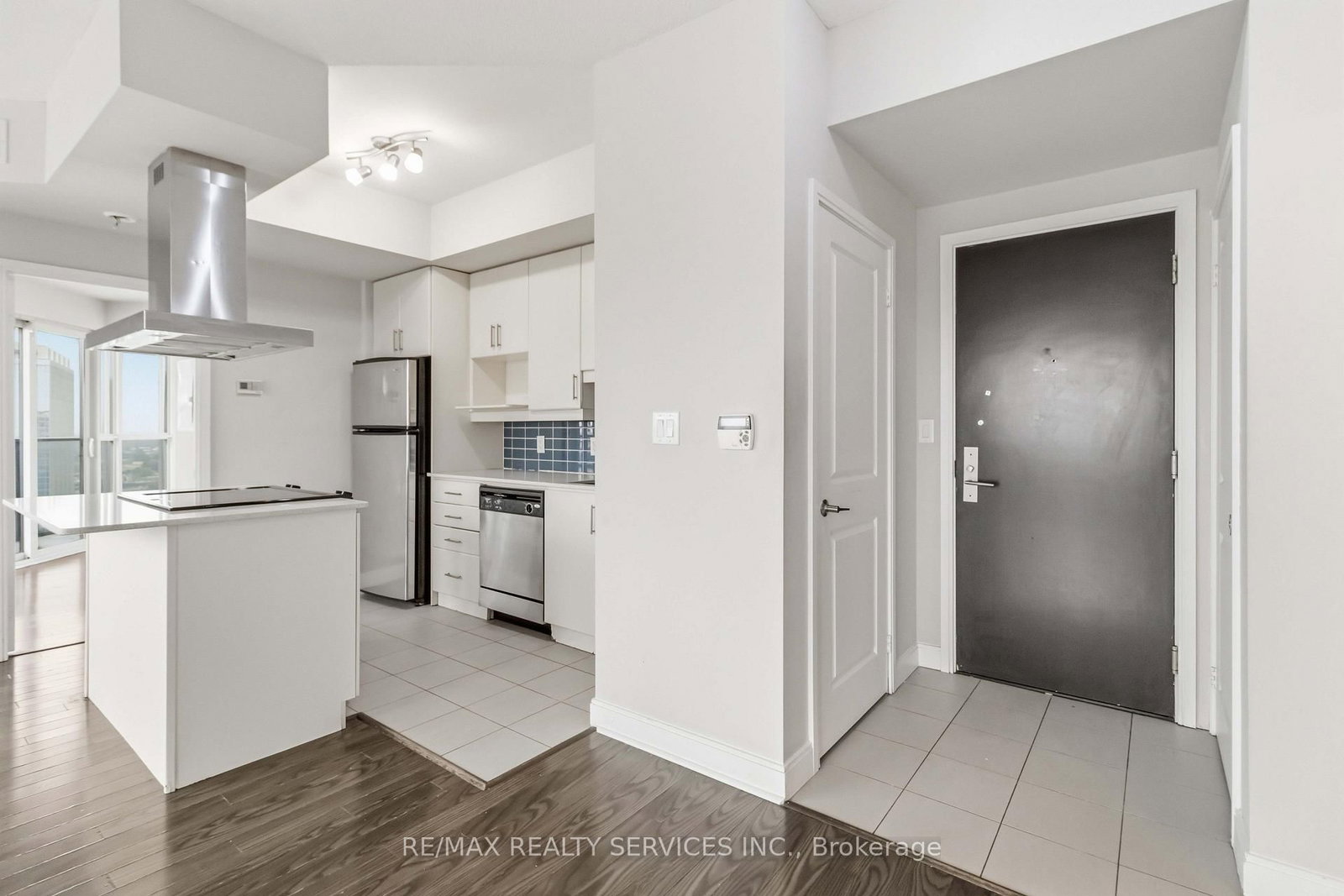 60 Absolute Avenue • #1405 • Mississauga, ON photo 17