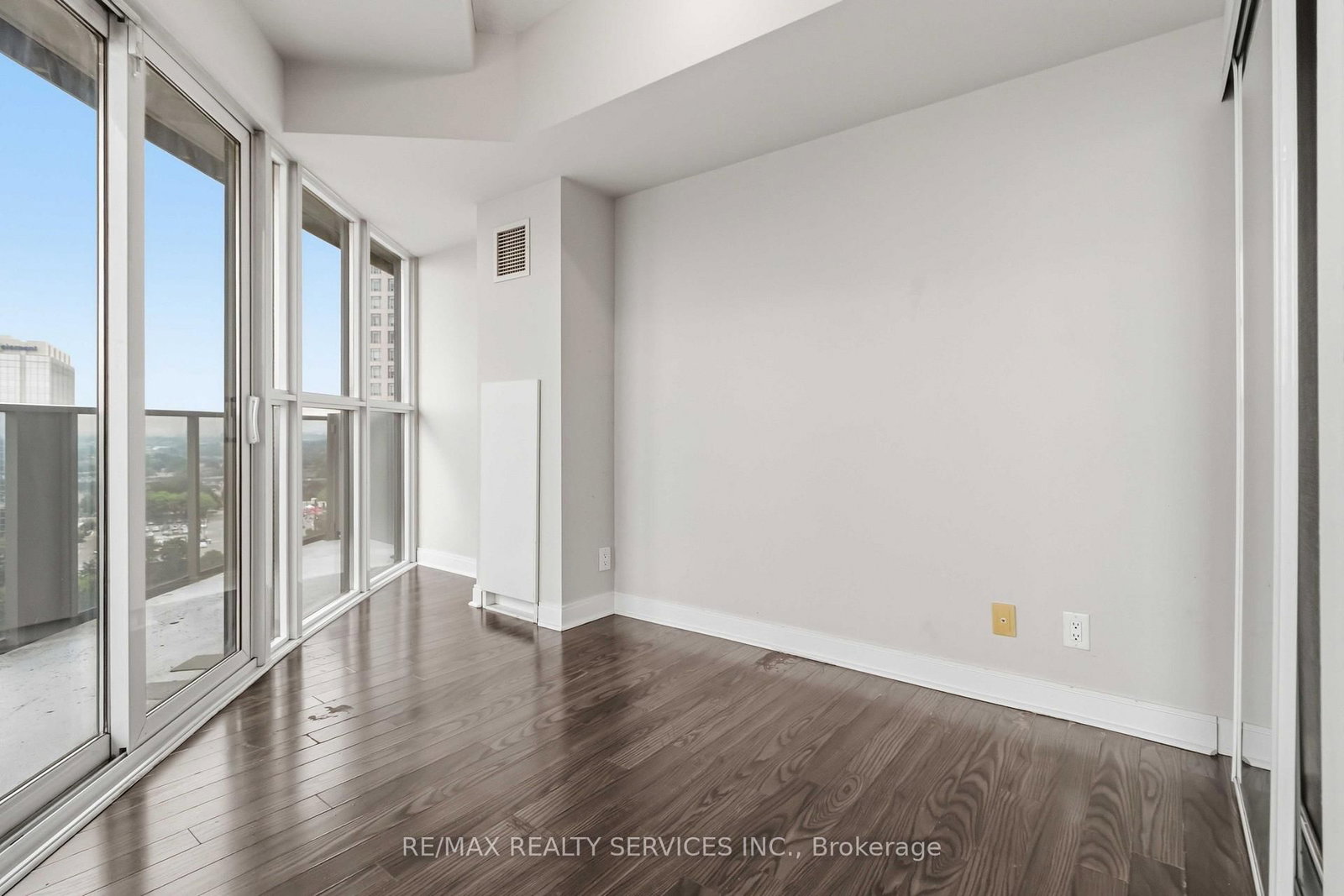 60 Absolute Avenue • #1405 • Mississauga, ON photo 27