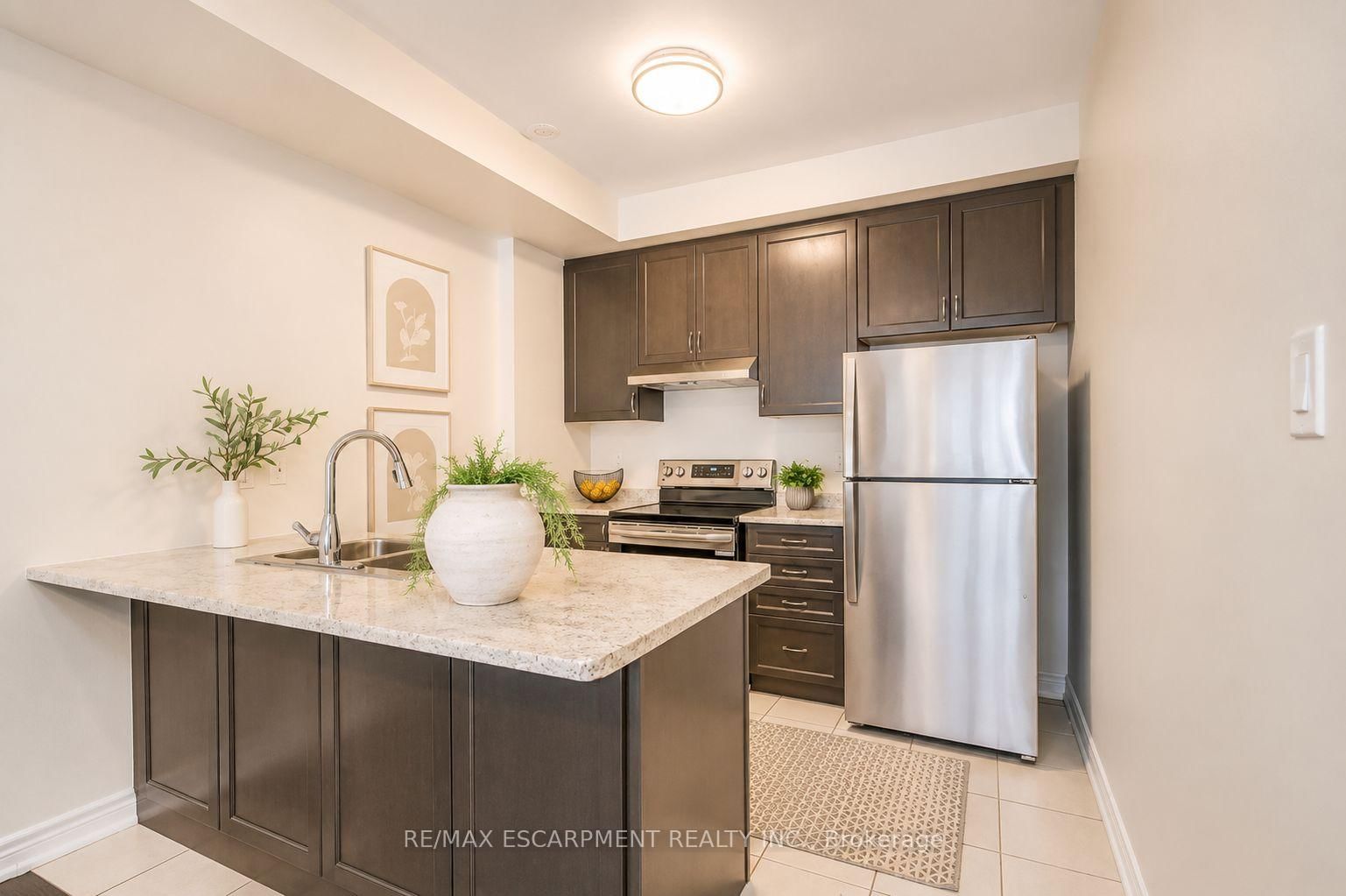 2435 Greenwich Drive • #74 • Oakville, ON photo 14