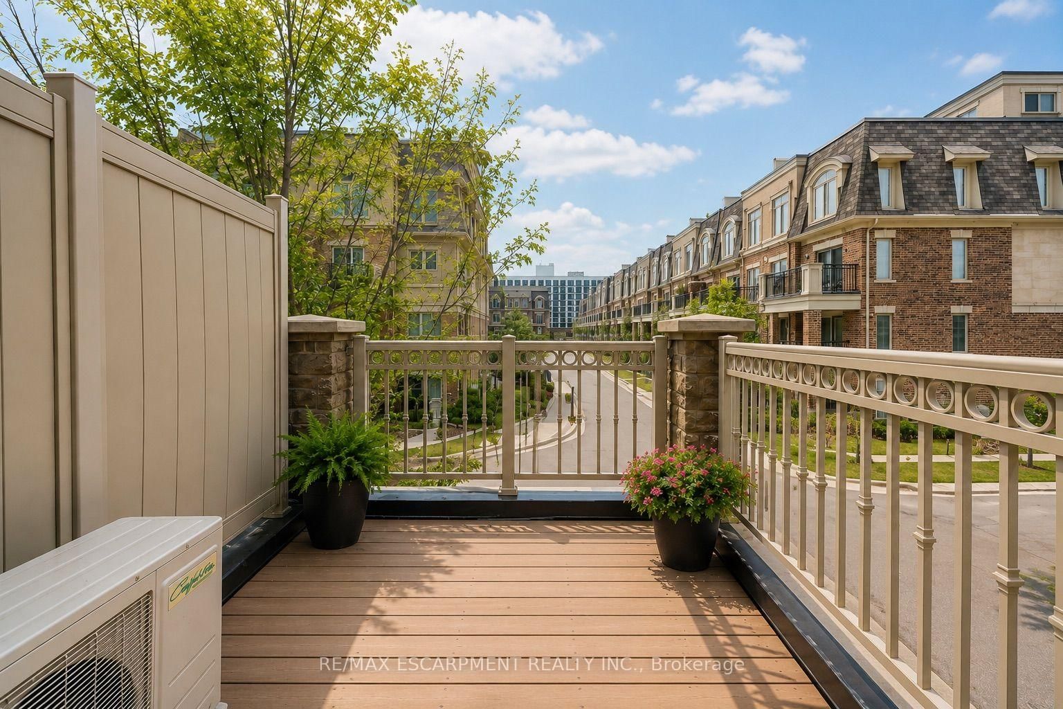 2435 Greenwich Drive • #74 • Oakville, ON photo 17