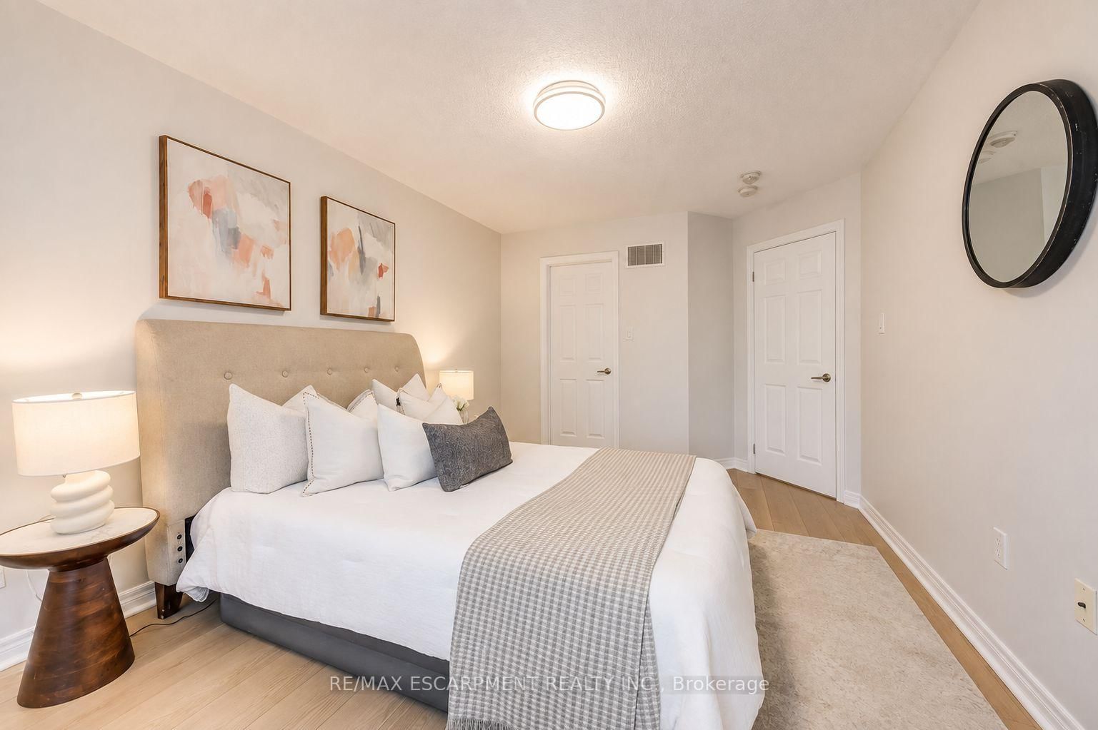 2435 Greenwich Drive • #74 • Oakville, ON photo 24