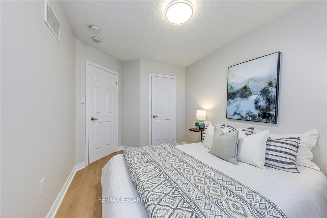 2435 Greenwich Drive • #74 • Oakville, ON photo 27
