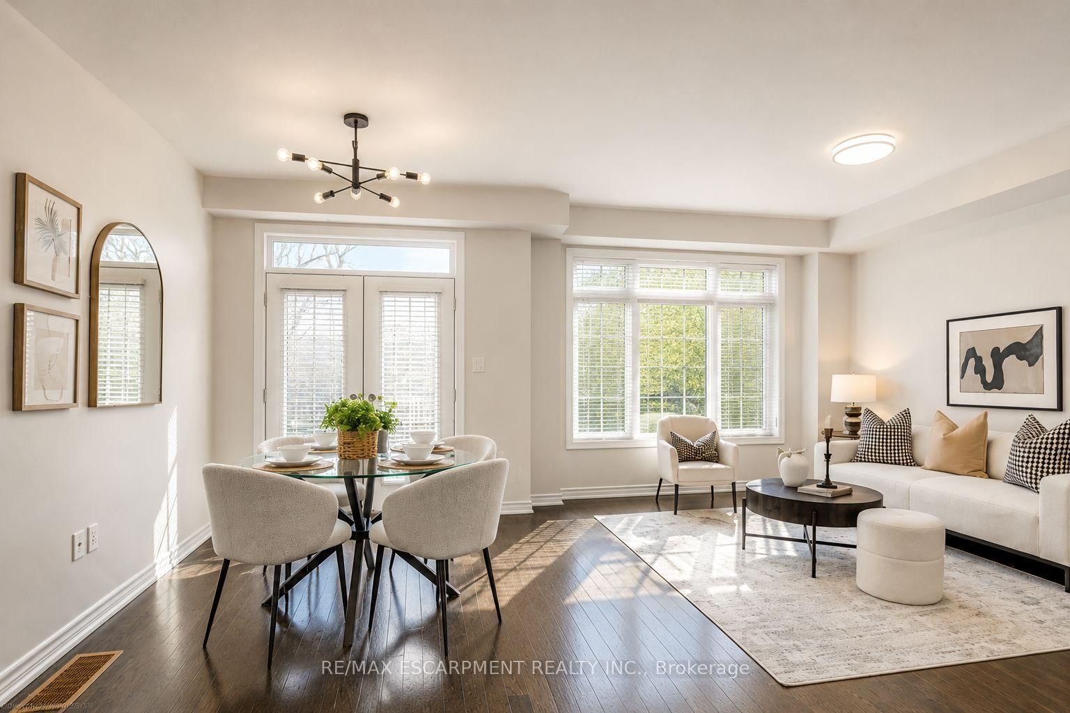 2435 Greenwich Drive • #74 • Oakville, ON photo 6