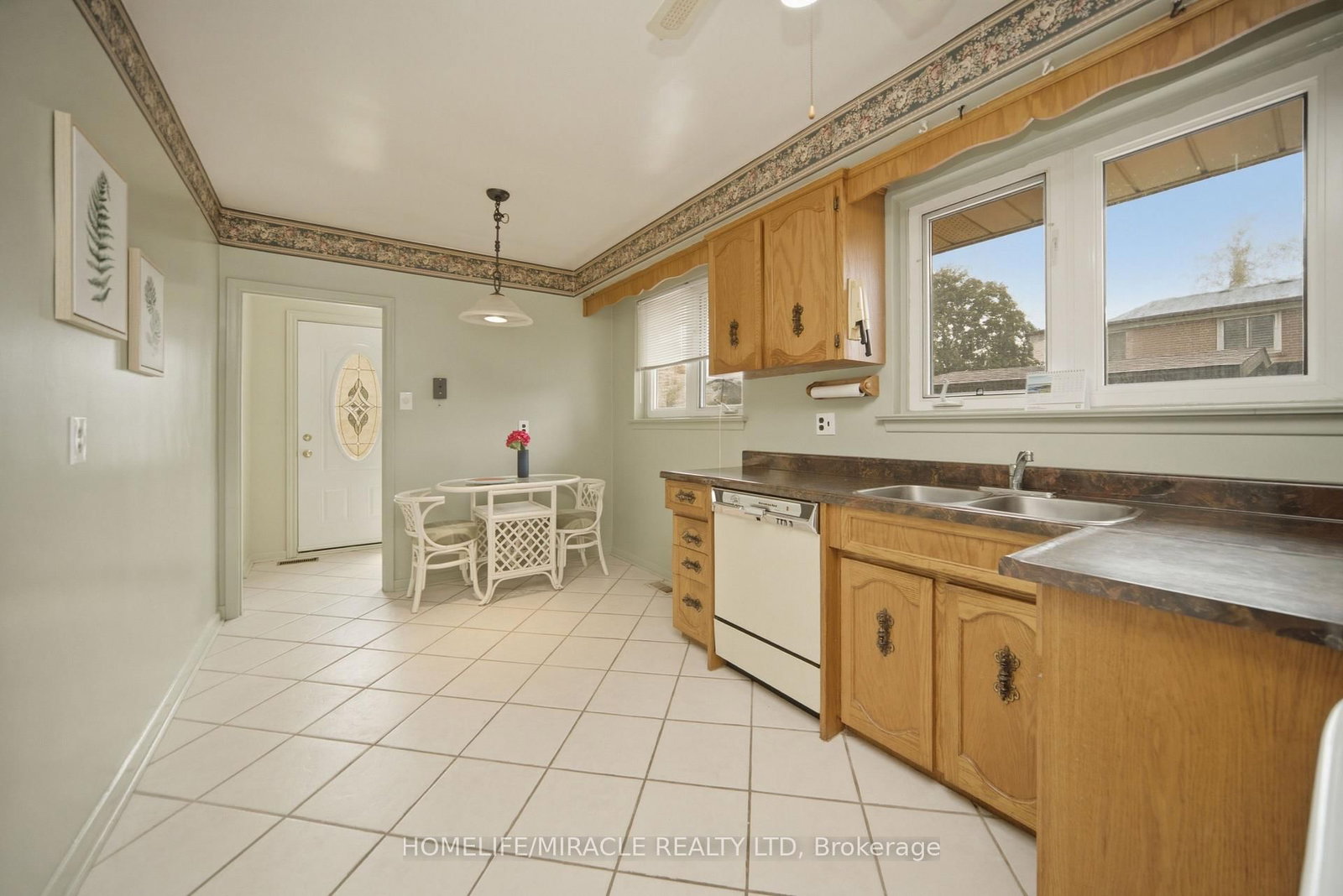 7089 Landen Court • Mississauga, ON photo 9