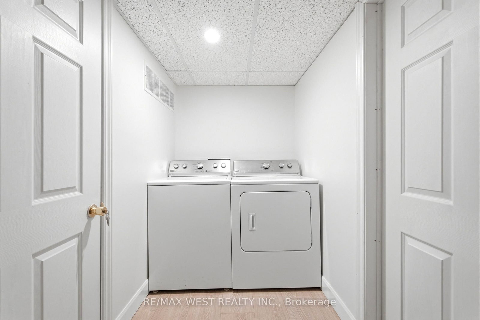 3163 Rolling Stone Court • Mississauga, ON photo 37