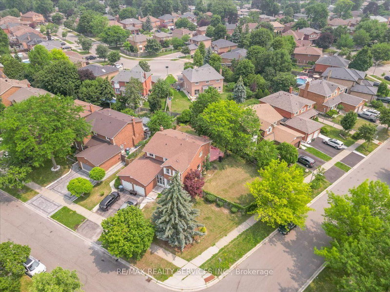 79 Burgby Avenue