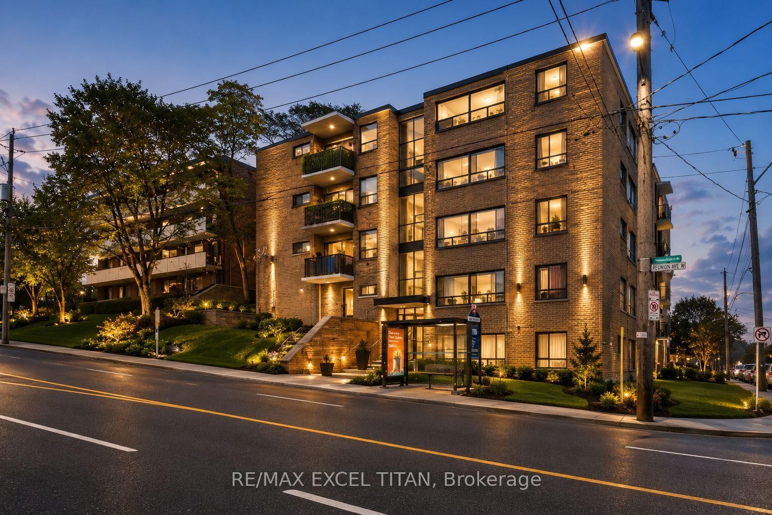 106-2507 Eglinton Avenue, Toronto, ON