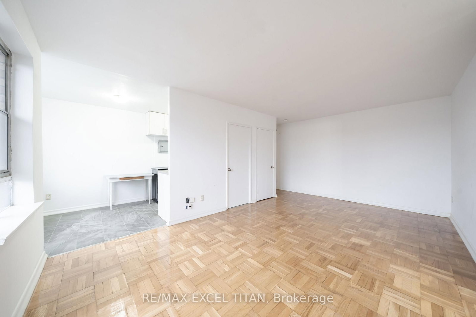106-2507 Eglinton Avenue, Toronto, ON, photo 5