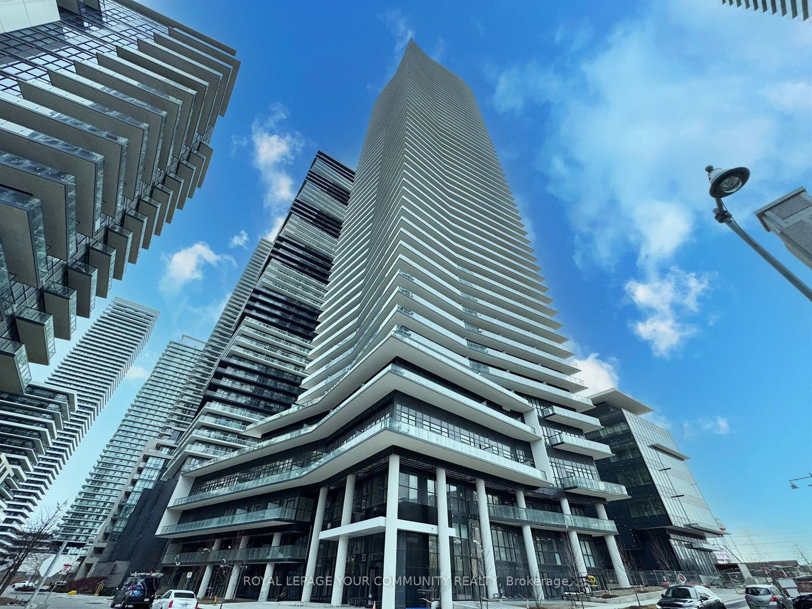 2910-38 Annie Craig Drive, Toronto, ON