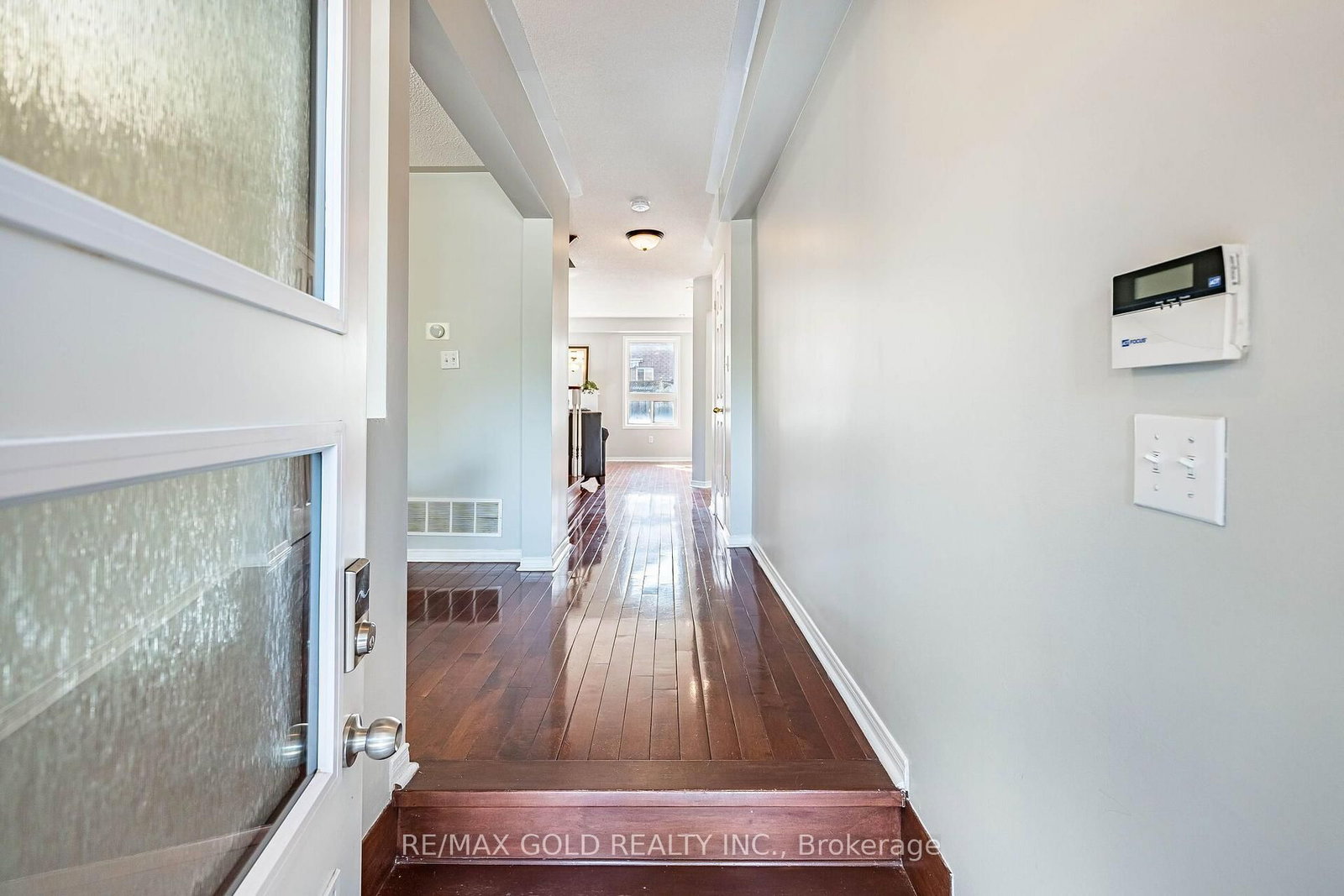 77 Schooner Drive • Brampton, ON photo 4