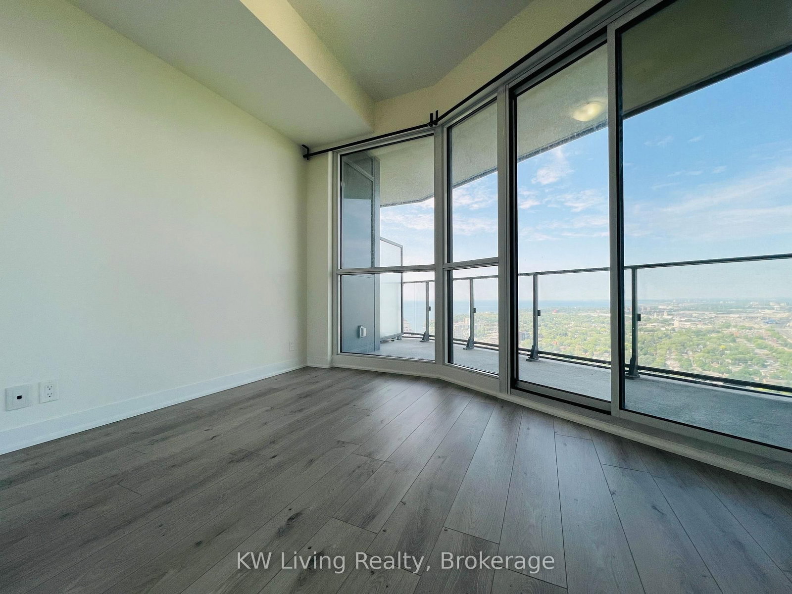 4204-10 Park Lawn Road, Toronto, ON, photo 4