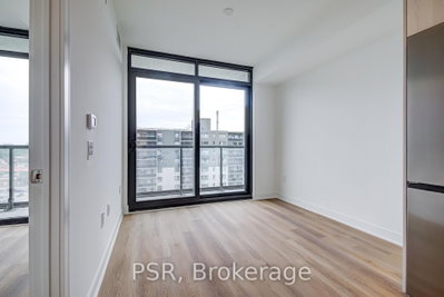 Unit #905 — 86 Dundas Street — photo 4