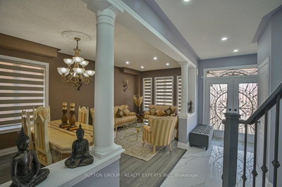 373 Sunny Meadow Boulevard • Brampton, ON photo 5