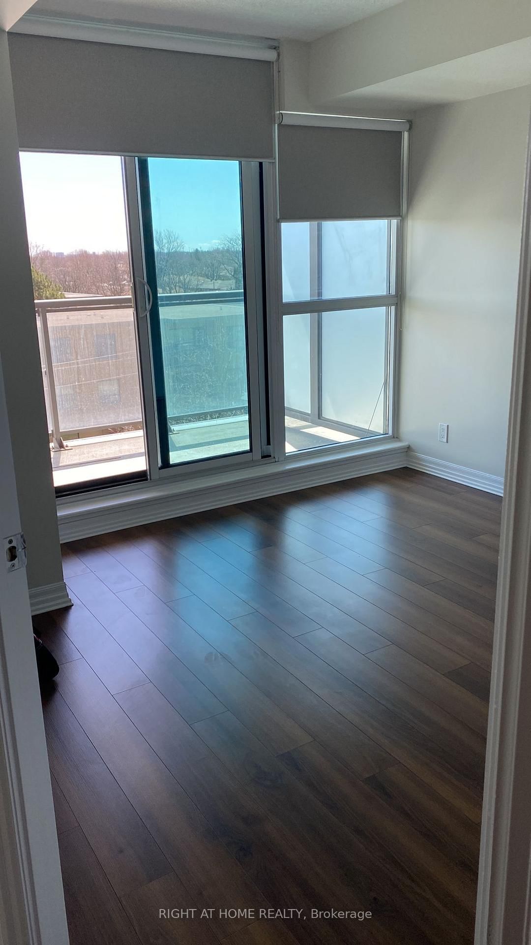 413-80 Esther Lorrie Drive, Toronto, ON, photo 2