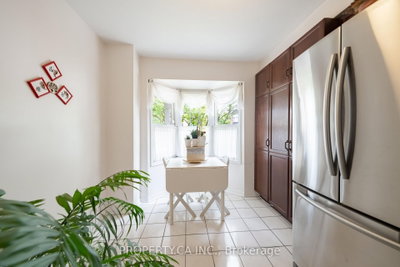 72 Desert Sand Brampton,ON L6R 1V6 — Photo 12