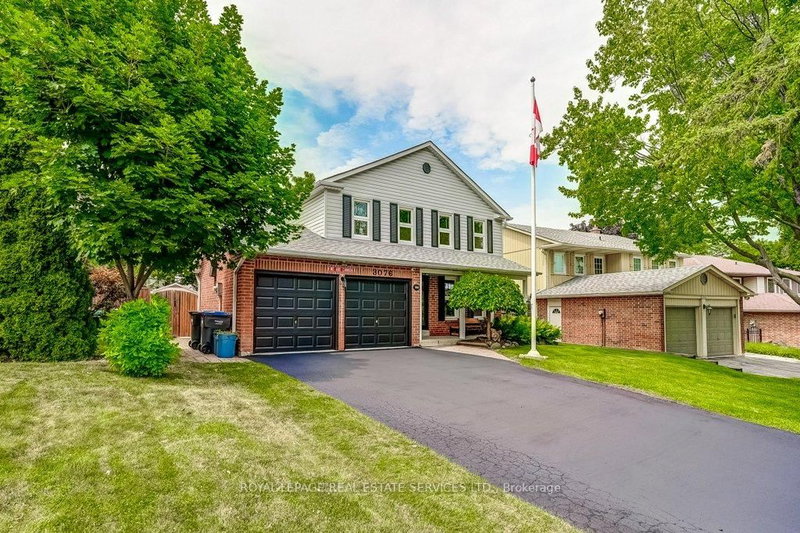 3076 Redstart Drive